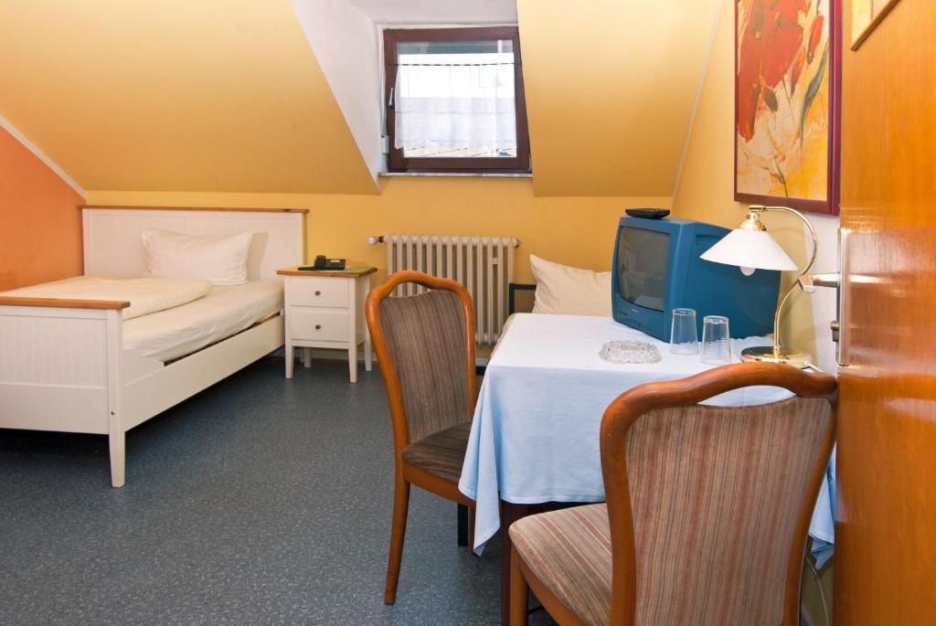 Hotel Kugel Trier Rum bild