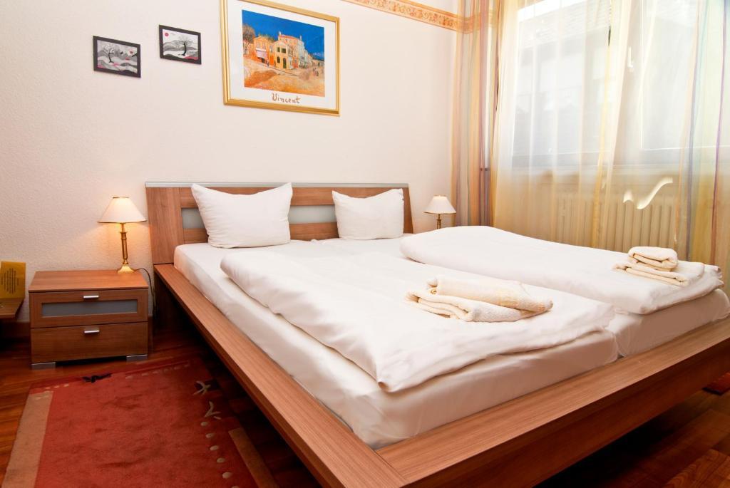 Hotel Kugel Trier Rum bild