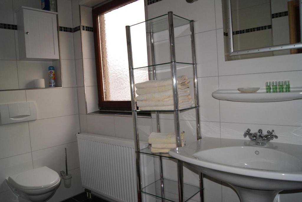 Hotel Kugel Trier Rum bild